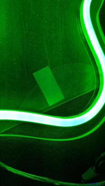 leuchtender Zahn für Fenster grün LED