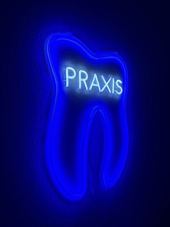 Praxis für Zahnbehandlung