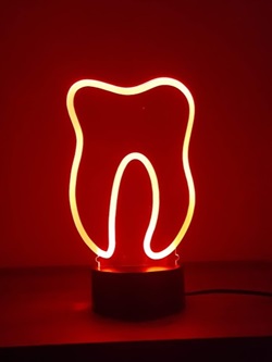 Zahnsymbol beleuchtet LED