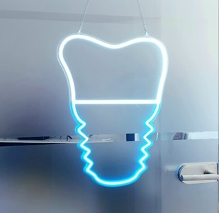 LED Dentalsymbol