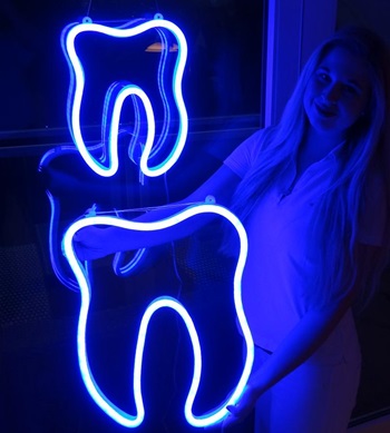 Leuchtzahn fürs Fenster